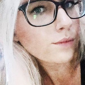 Meet your Posher, Nikki